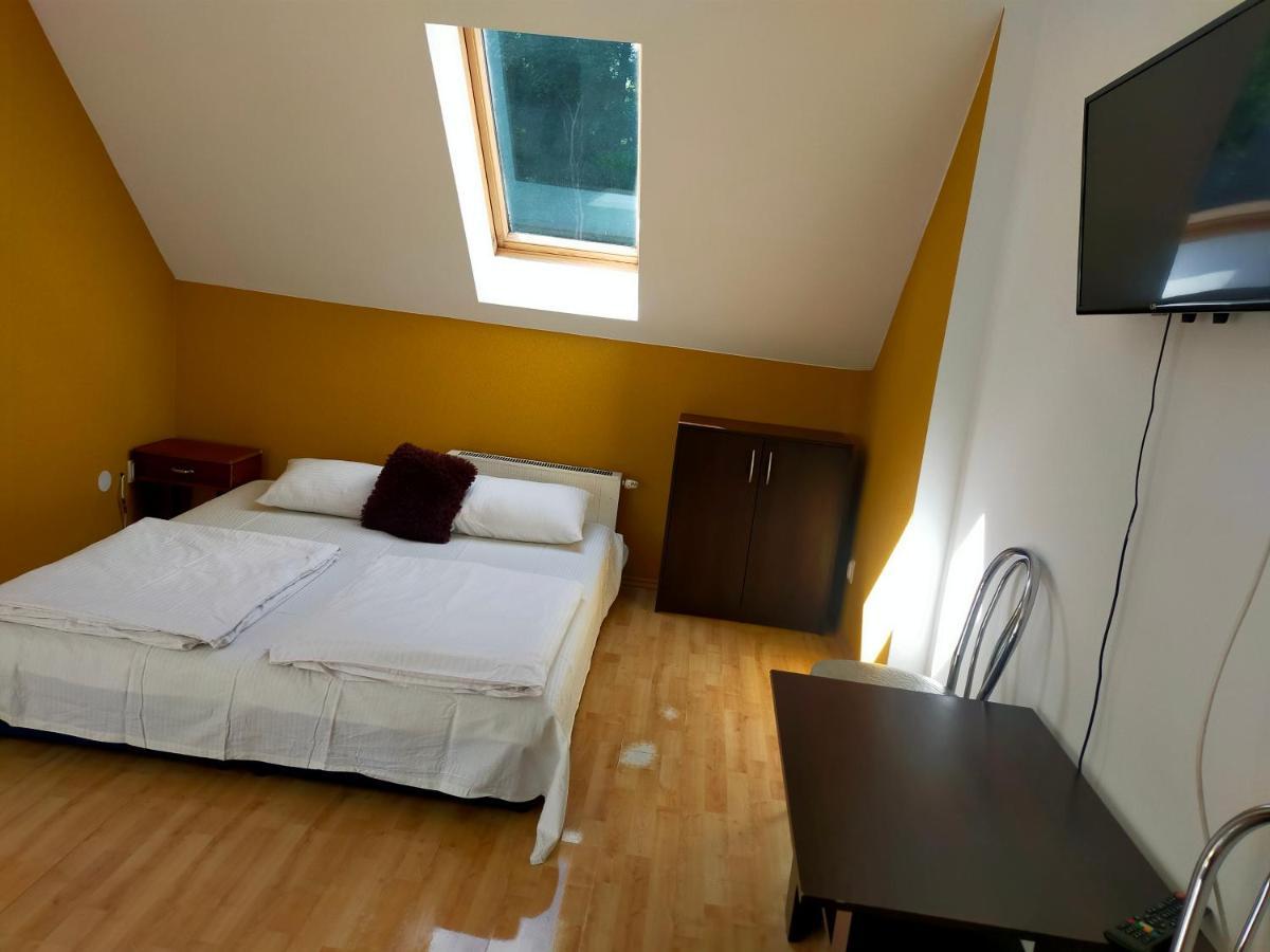 Hostel Madeira Gdańsk Kültér fotó
